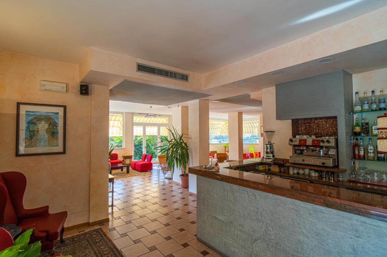 Residence Villa Gloria Borgio Verezzi Extérieur photo